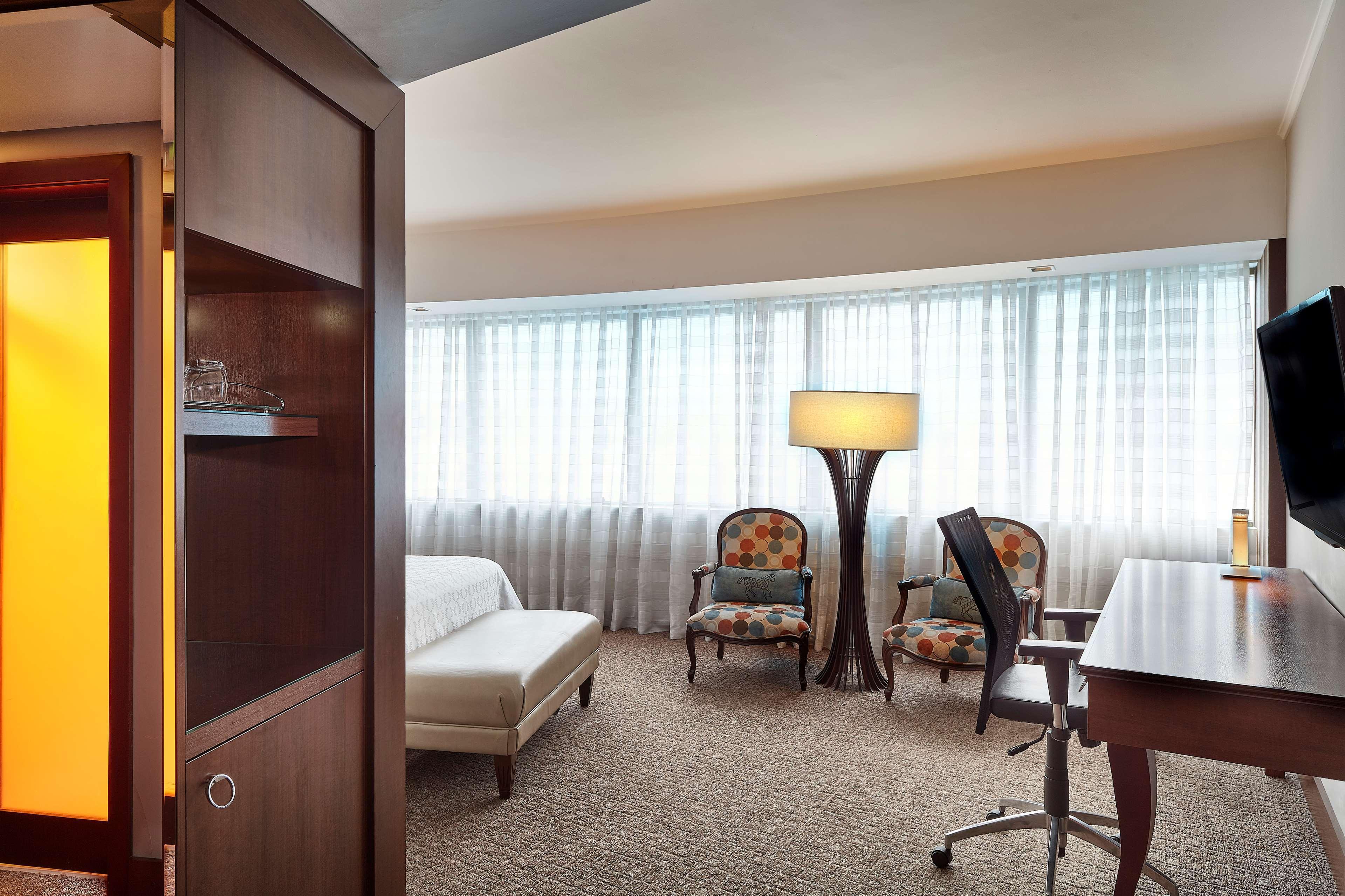 Hilton Porto Alegre, Brazil Hotel Exterior photo A suite at the hotel