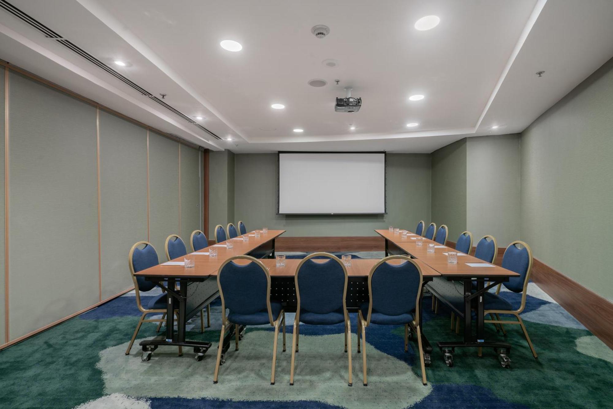 Hilton Porto Alegre, Brazil Hotel Exterior photo Meeting room