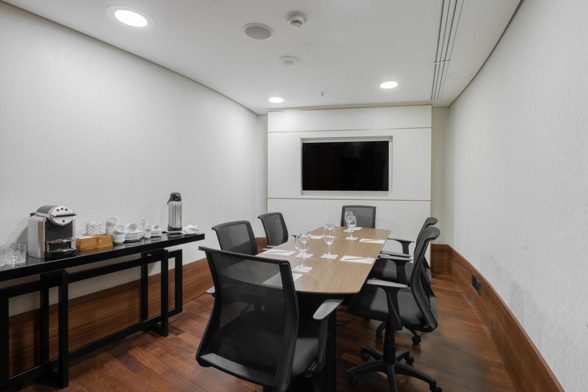 Hilton Porto Alegre, Brazil Hotel Exterior photo Meeting room at the hotel