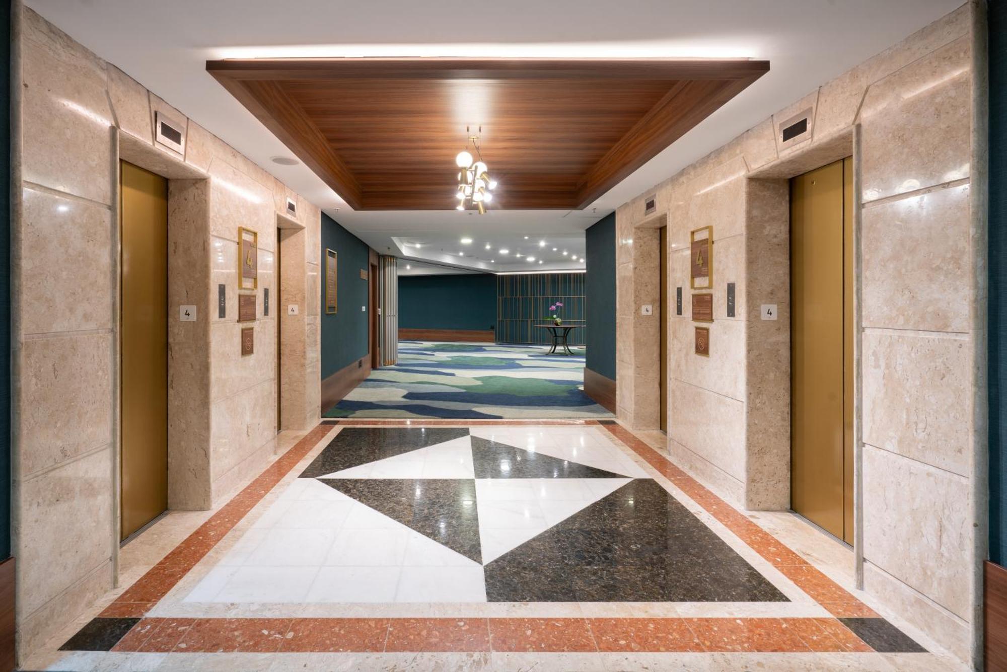 Hilton Porto Alegre, Brazil Hotel Exterior photo The lobby of the hotel